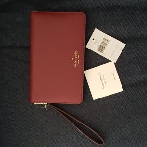 Kate Spade WLR00581 Darcy Clutch Wallet